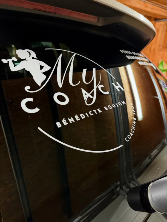 Et si on personnalisait votre véhicule ?
Pose d’adhésifs sur la lunette arrière du véhicule de @mycoach_bene 🏋️‍♀️

Conception graphique ✍️ Site Web 🖥️ Logo 💡 Textile et goodies personnalisés 👕 Adhésifs et signalétique 🪧 Impression 🖨️ 👉 www.cervolant.fr

#communicationdoubs #communicationvaldevennes #Valdahon #morteau #orchampsvennes #valdevennes #hautdoubs